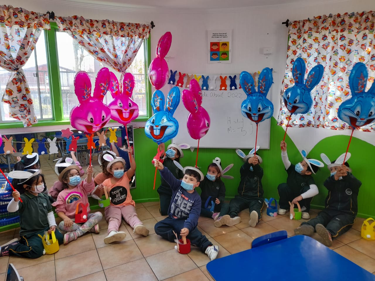 Celebrando con nuestros niños y niñas Colegio San Pio Talagante